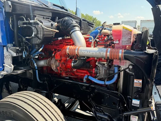 2023 Kenworth T880 in Kansas City, MO — photo 11