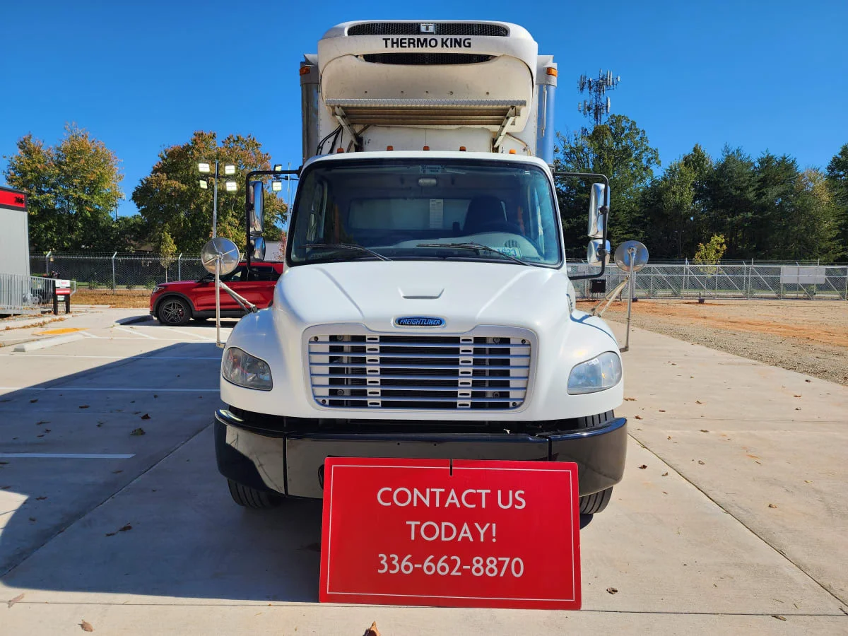 2020 Freightliner M2 106 - image 2