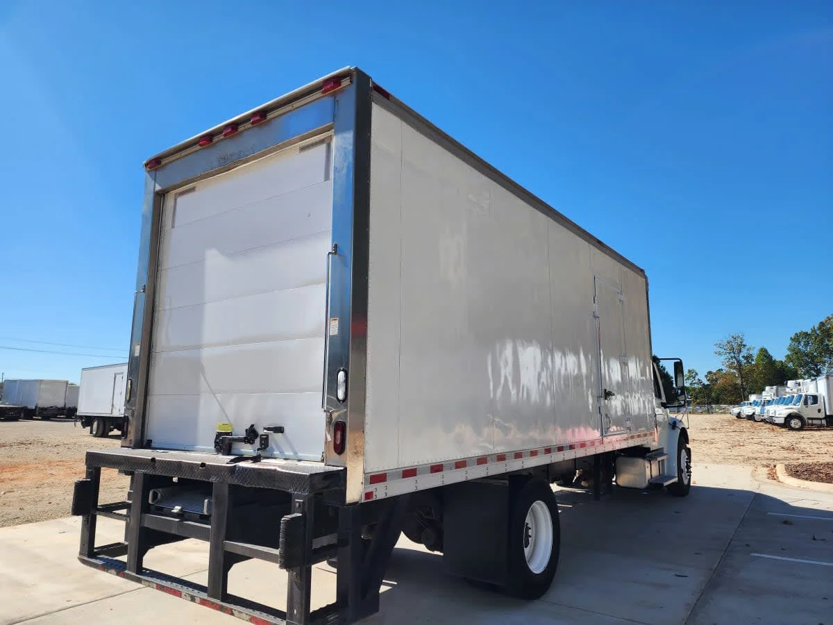 2020 Freightliner M2 106 in Greensboro, NC — photo 4