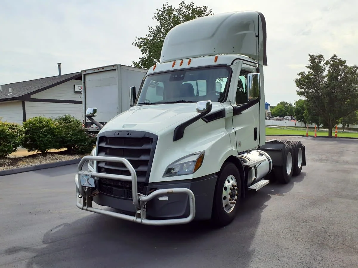 2023 Freightliner Cascadia