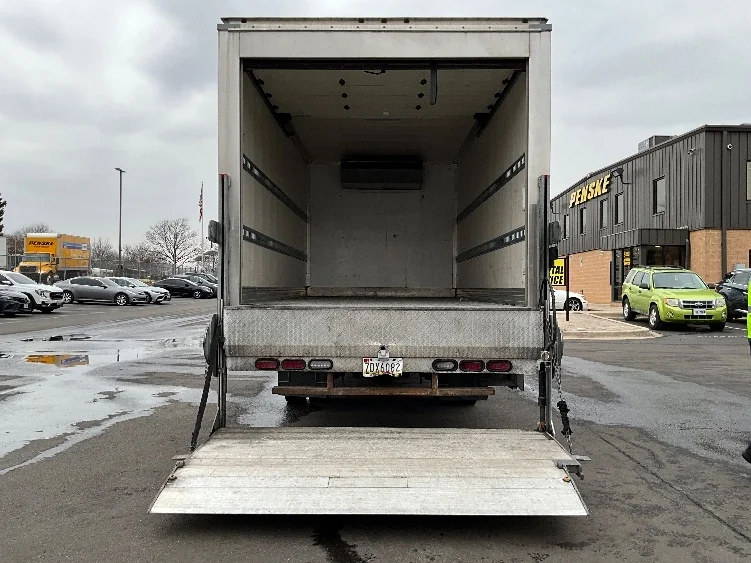 2020 Hino in Capitol Heights, MD — photo 8