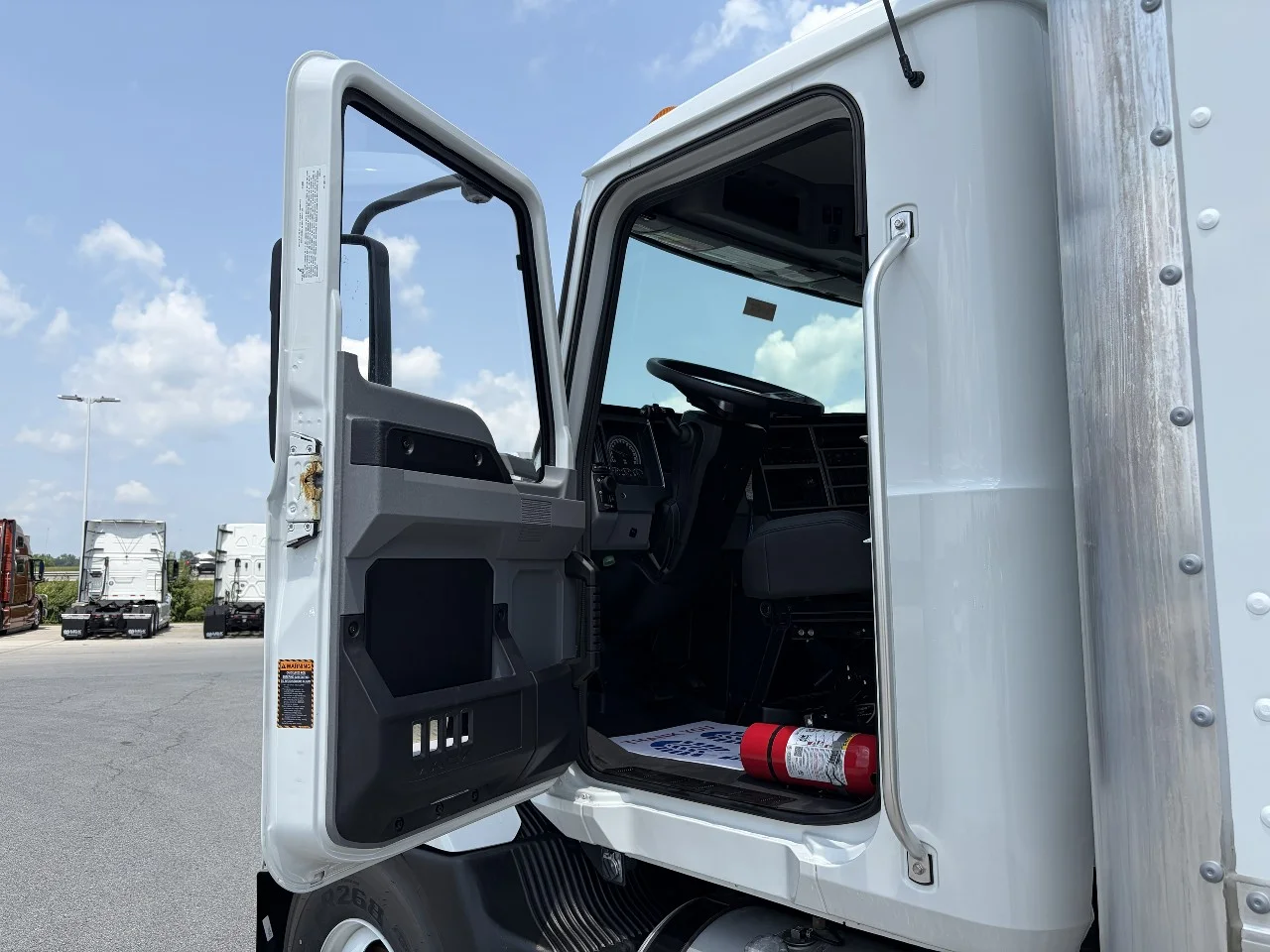2026 Mack MD in Pendleton, IN — photo 11