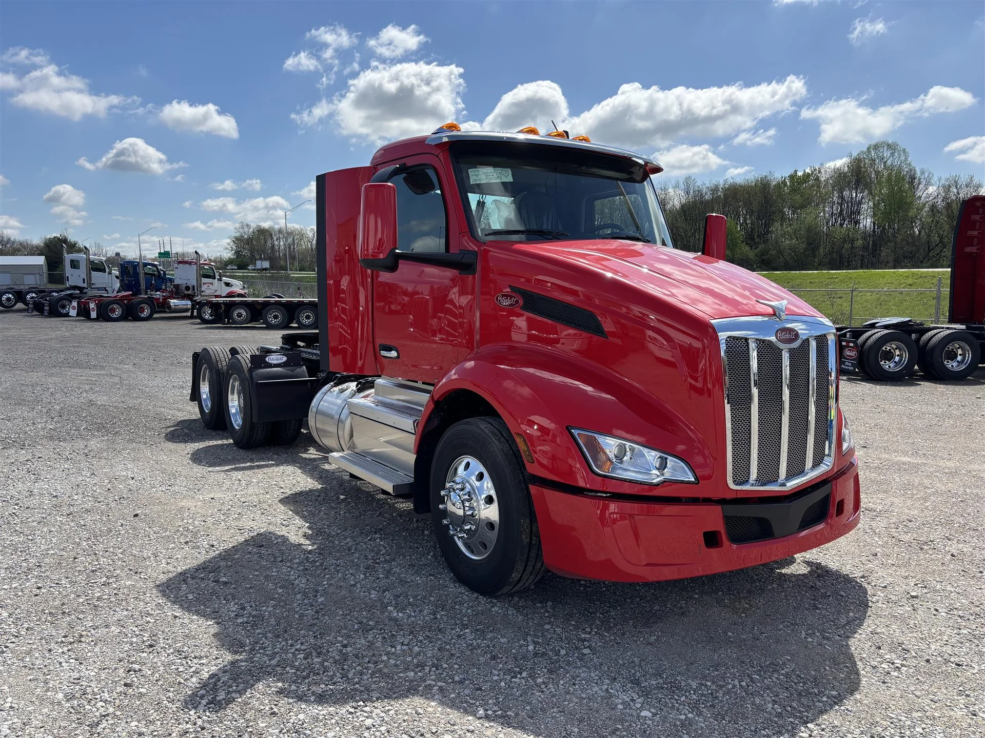 2027 Peterbilt 579 in Canton, OH — photo 2