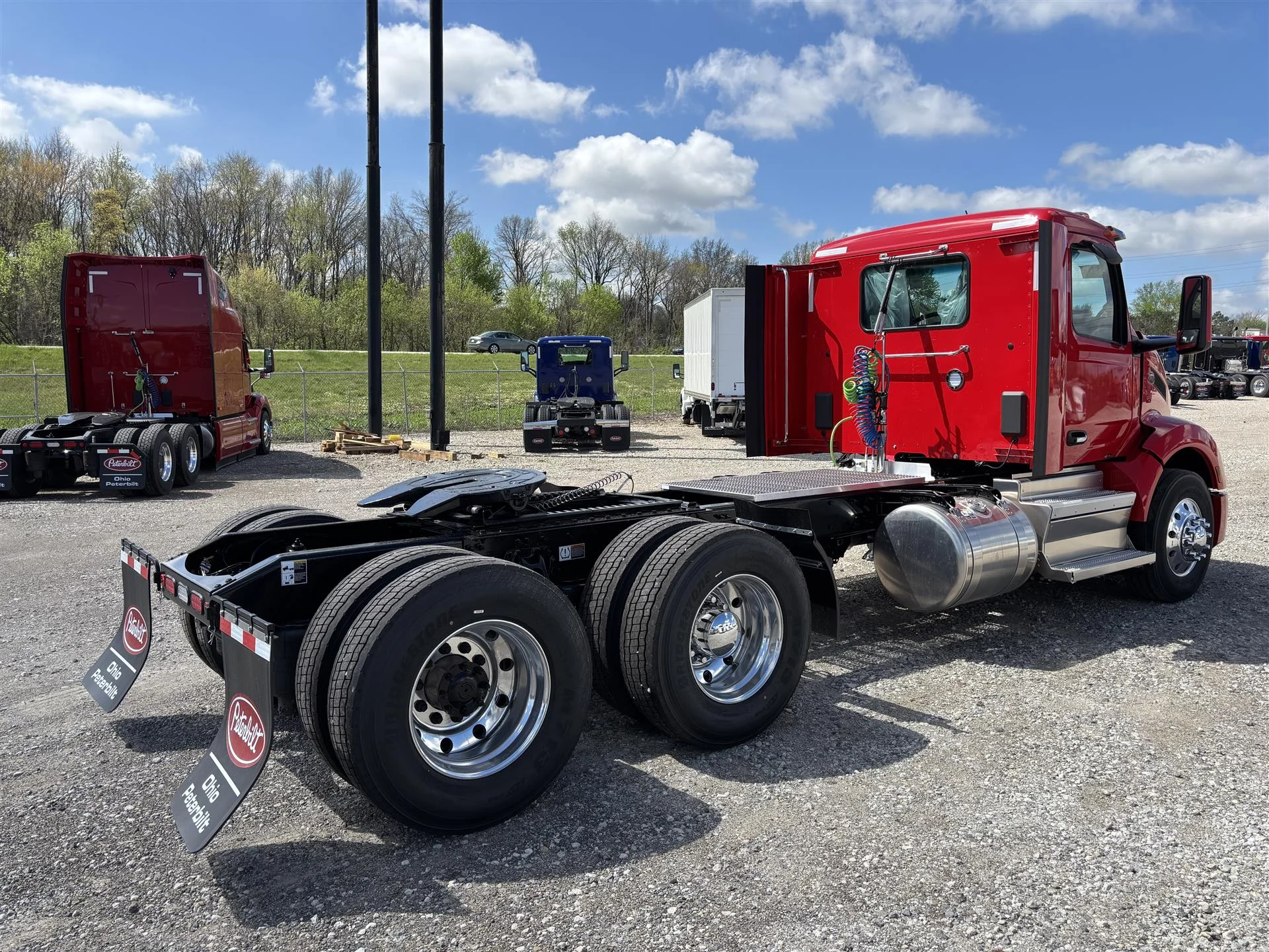 2027 Peterbilt 579 in Canton, OH — photo 4