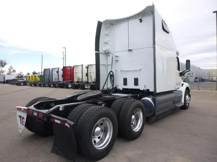2021 Peterbilt 579 - image 7