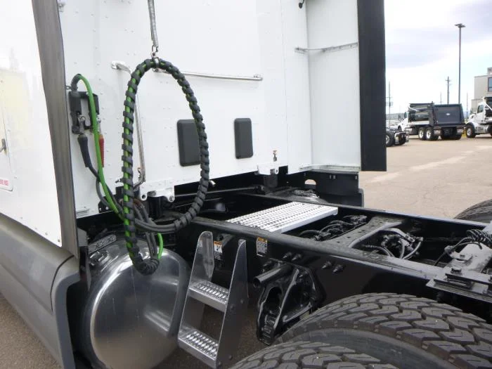 2021 Peterbilt 579 in Denver, CO — photo 26