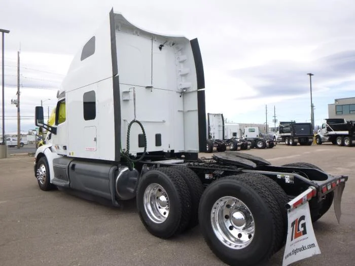 2021 Peterbilt 579 - image 5