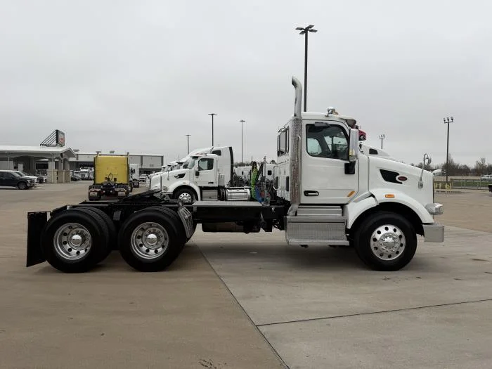 2020 Peterbilt 567 - image 7