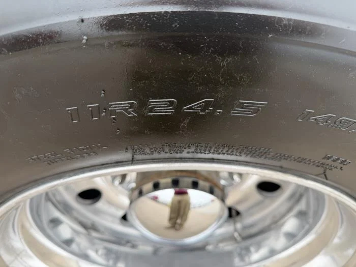 2020 Peterbilt 567 - image 10