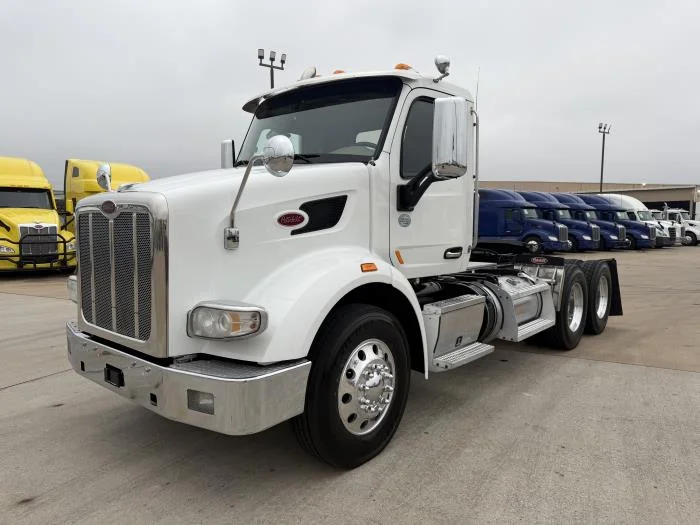 2020 Peterbilt 567 - image 2