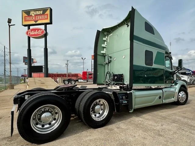 2020 Peterbilt 579 - image 22