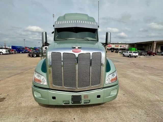 2020 Peterbilt 579 - image 5