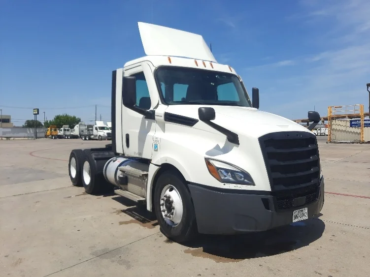 2021 Freightliner Cascadia in Fort Worth, TX