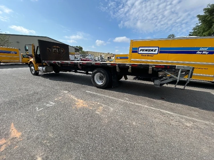 2019 International 4300 - image 3