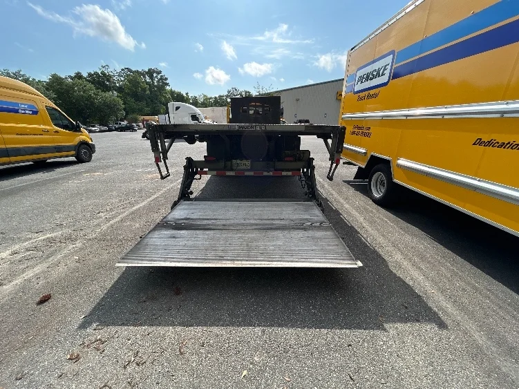 2019 International 4300 - image 7