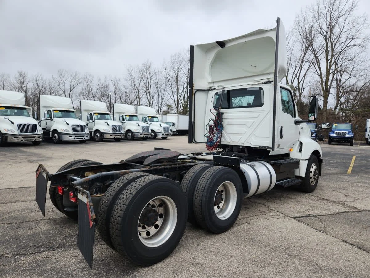 2020 International LT in Hilliard, OH — photo 4