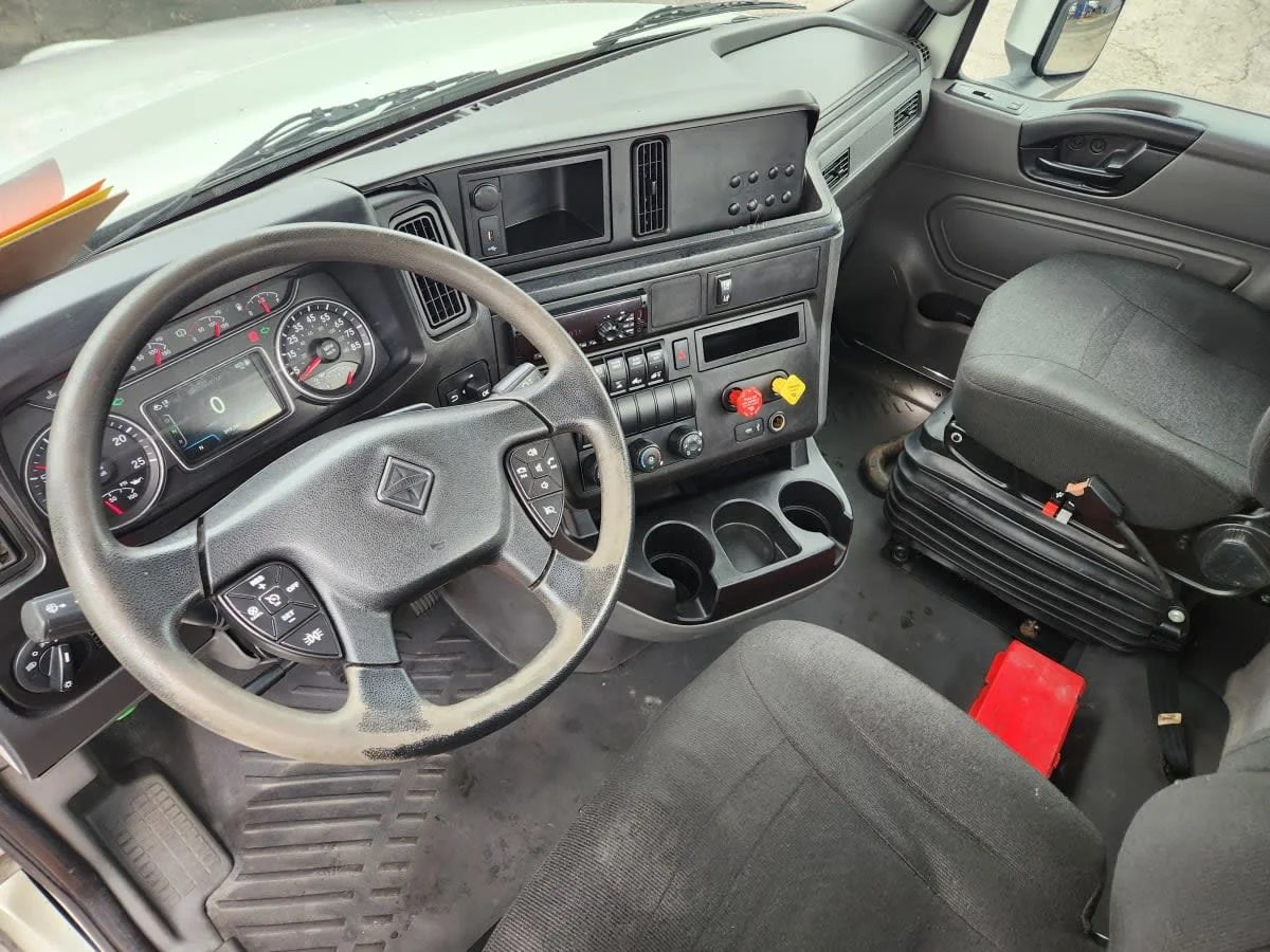 2020 International LT in Hilliard, OH — photo 7