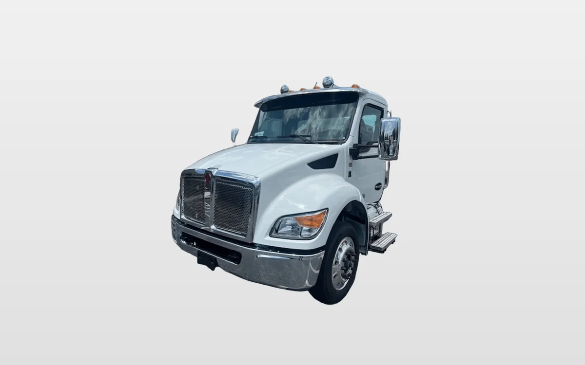 2025 Kenworth T380 - image 1