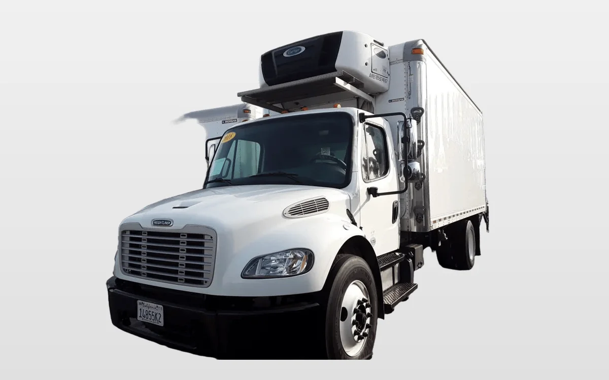 2018 Freightliner M2 106 - image 1