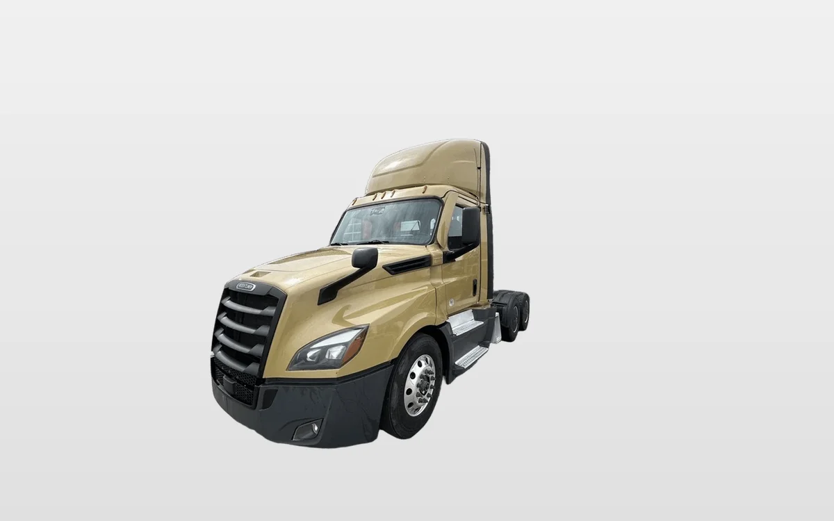 2021 Freightliner Cascadia - image 1