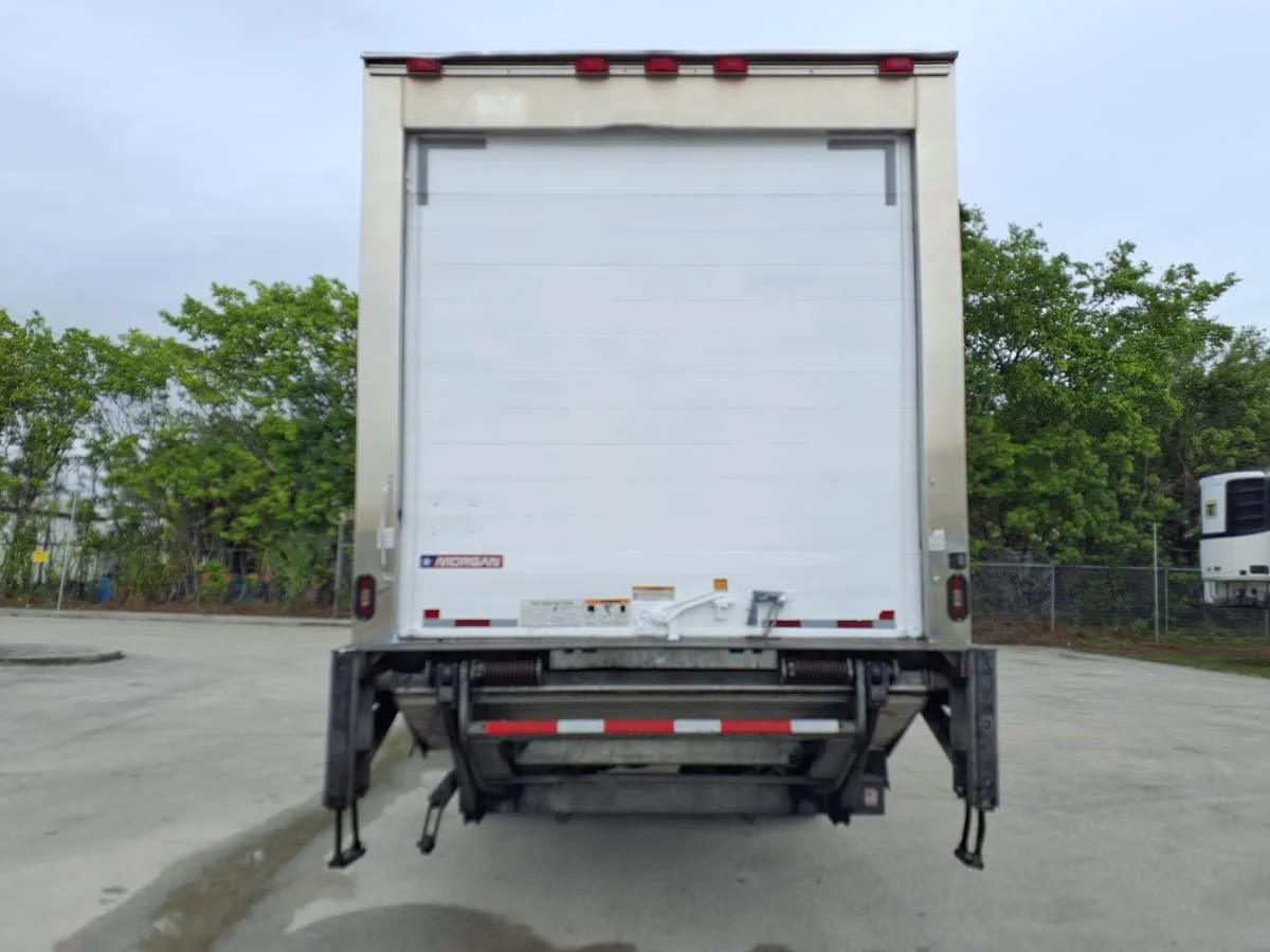 2018 International 4300 in Davie, FL — photo 5