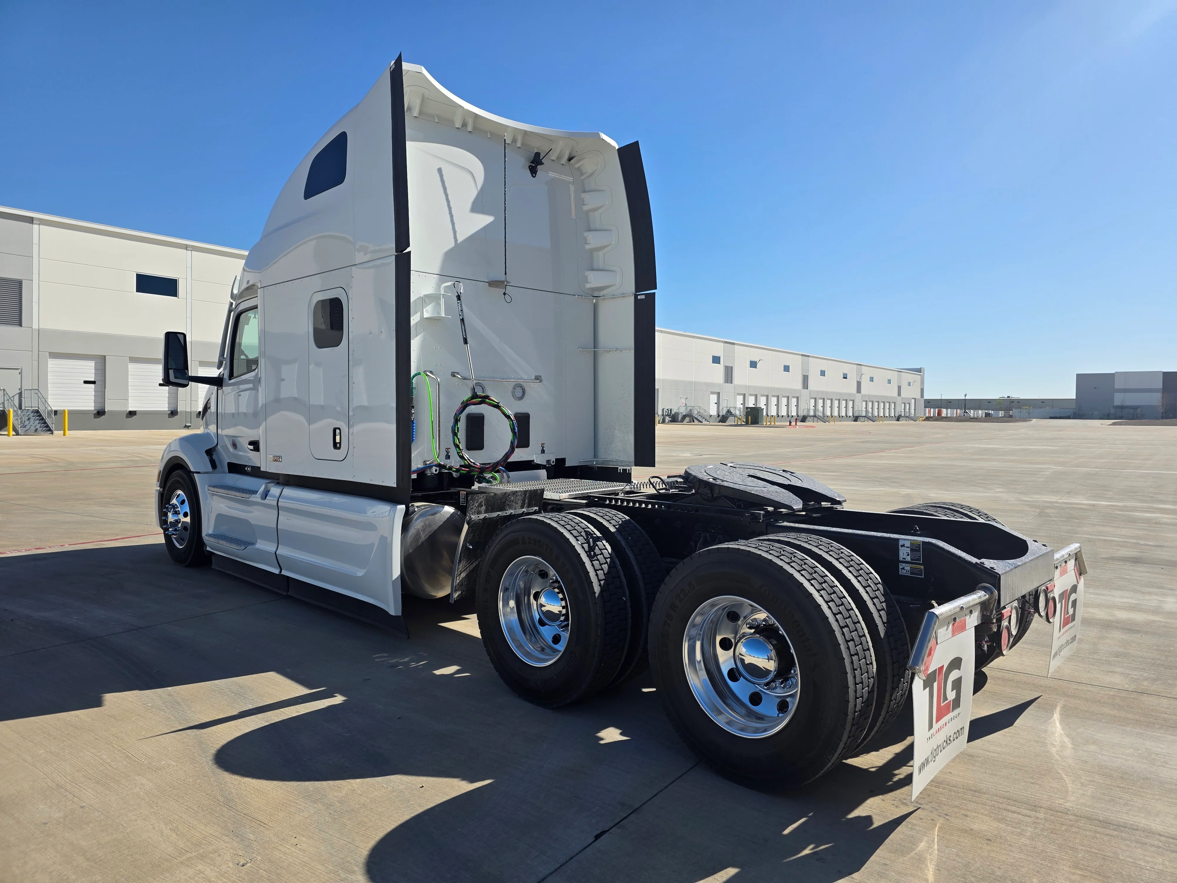 2027 Peterbilt 579 in Dunn, NC — photo 3