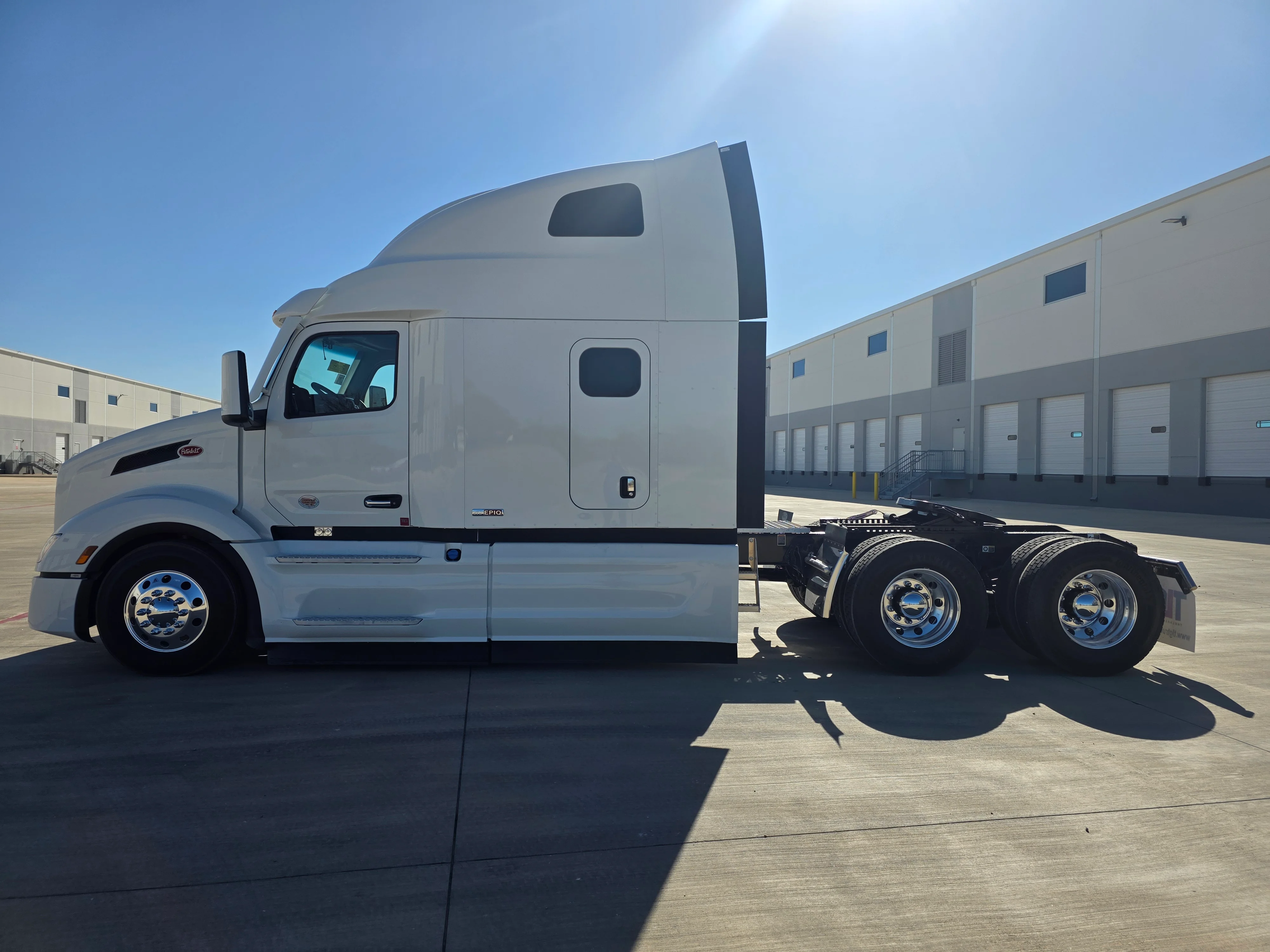 2027 Peterbilt 579 in Dunn, NC — photo 2