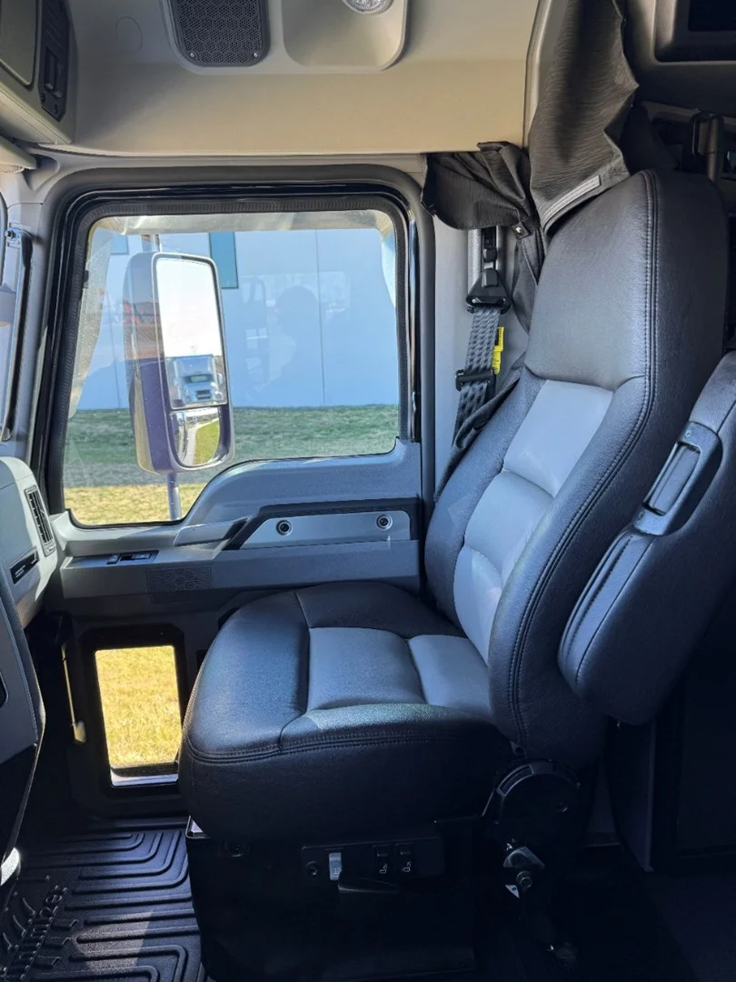 2022 Mack Anthem 64T Sleeper - image 17