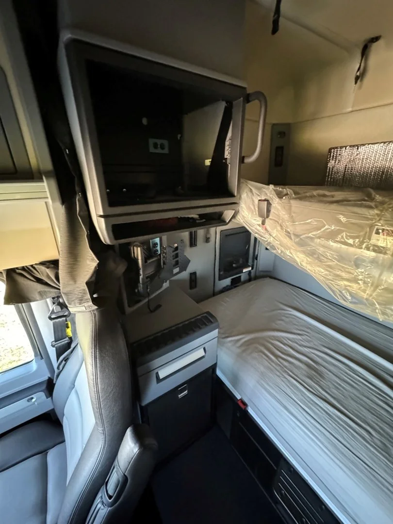 2022 Mack Anthem 64T Sleeper - image 20