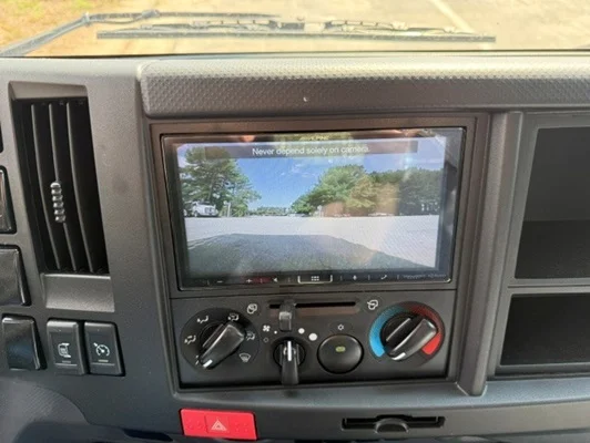 2025 Isuzu NRR in Raleigh, NC — photo 5