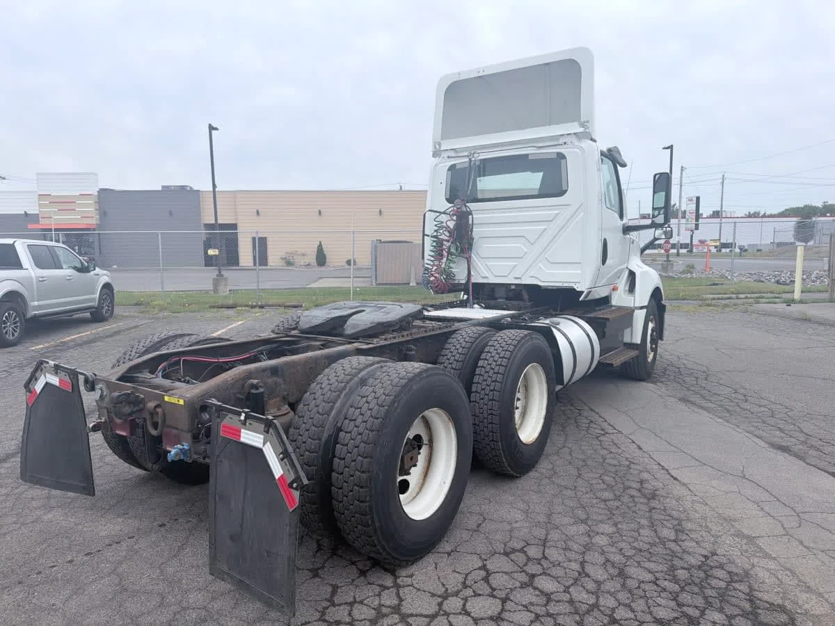 2020 International LT in Syracuse, NY — photo 4