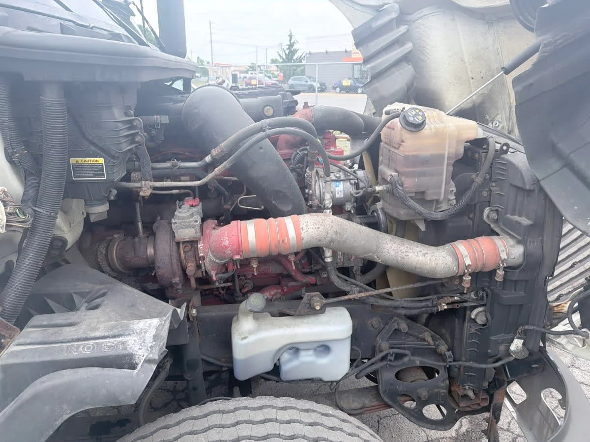 2020 International LT in Syracuse, NY — photo 13