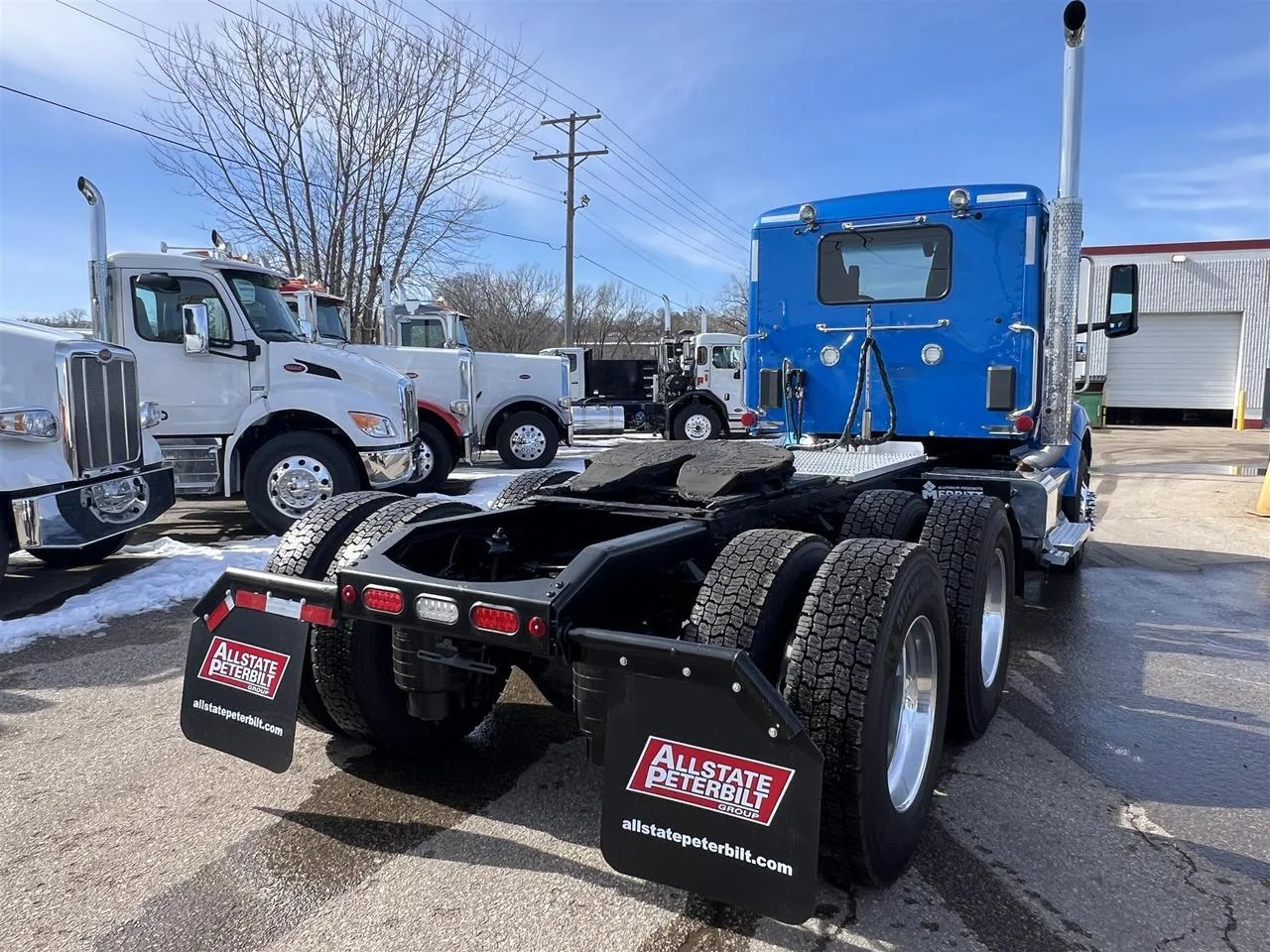 2022 Peterbilt 579 - image 3