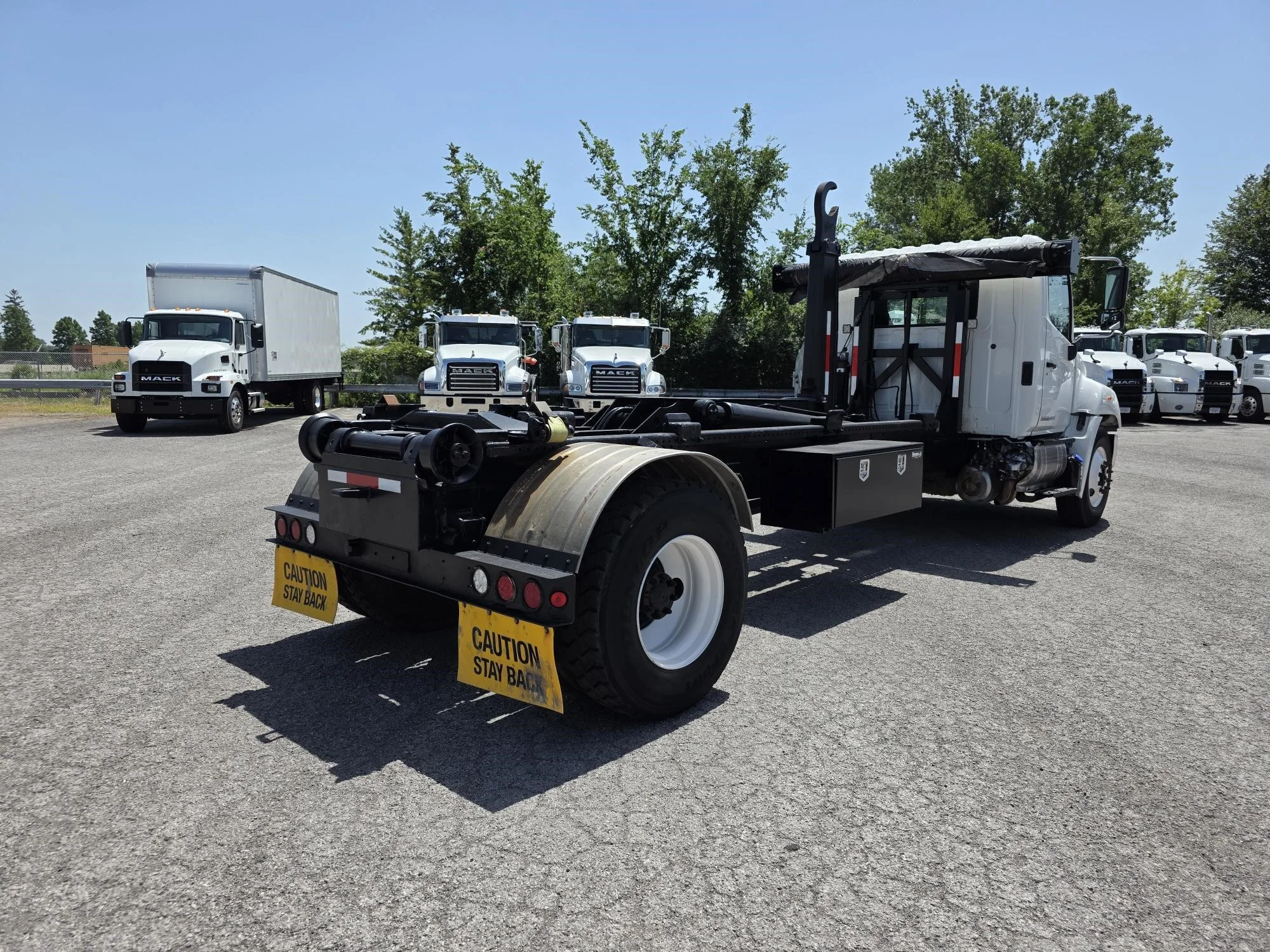 2018 Hino in Findlay, OH — photo 5