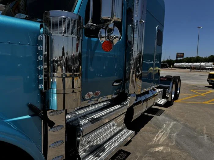2027 Peterbilt 589 in Houston, TX — photo 14