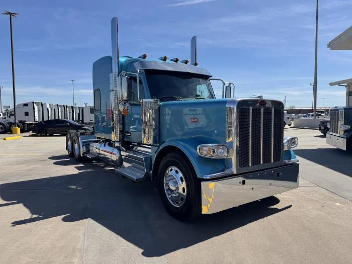 2027 Peterbilt 589 - image 8