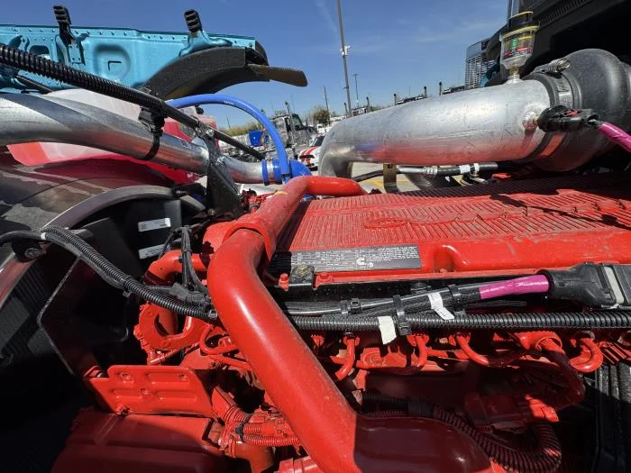 2027 Peterbilt 589 - image 24