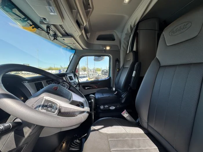 2027 Peterbilt 589 - image 14