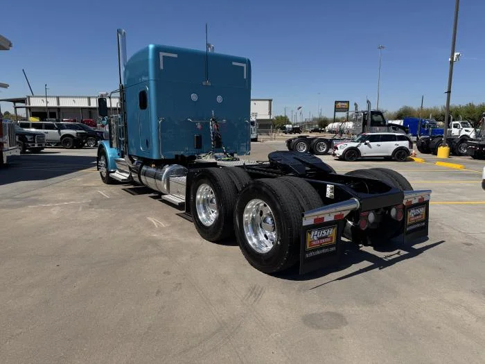 2027 Peterbilt 589 - image 5