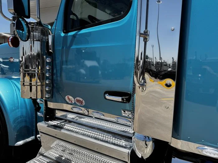 2027 Peterbilt 589 in Houston, TX — photo 13