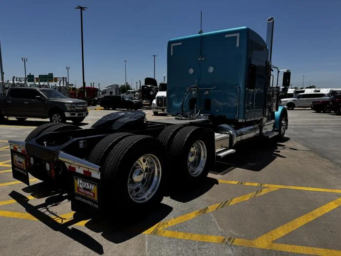 2027 Peterbilt 589 in Houston, TX — photo 11