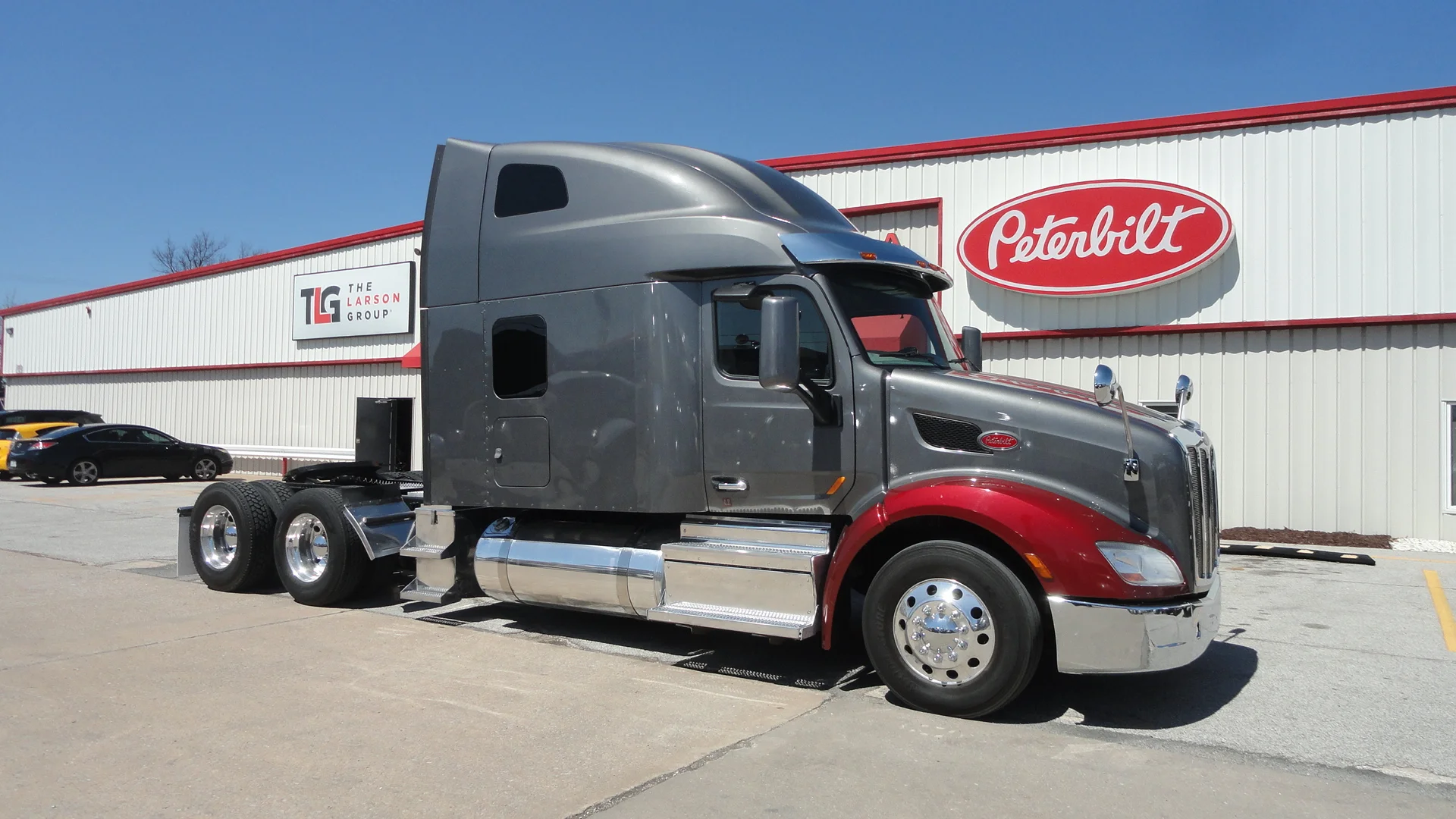 2021 Peterbilt 579 in O'fallon, MO — photo 2