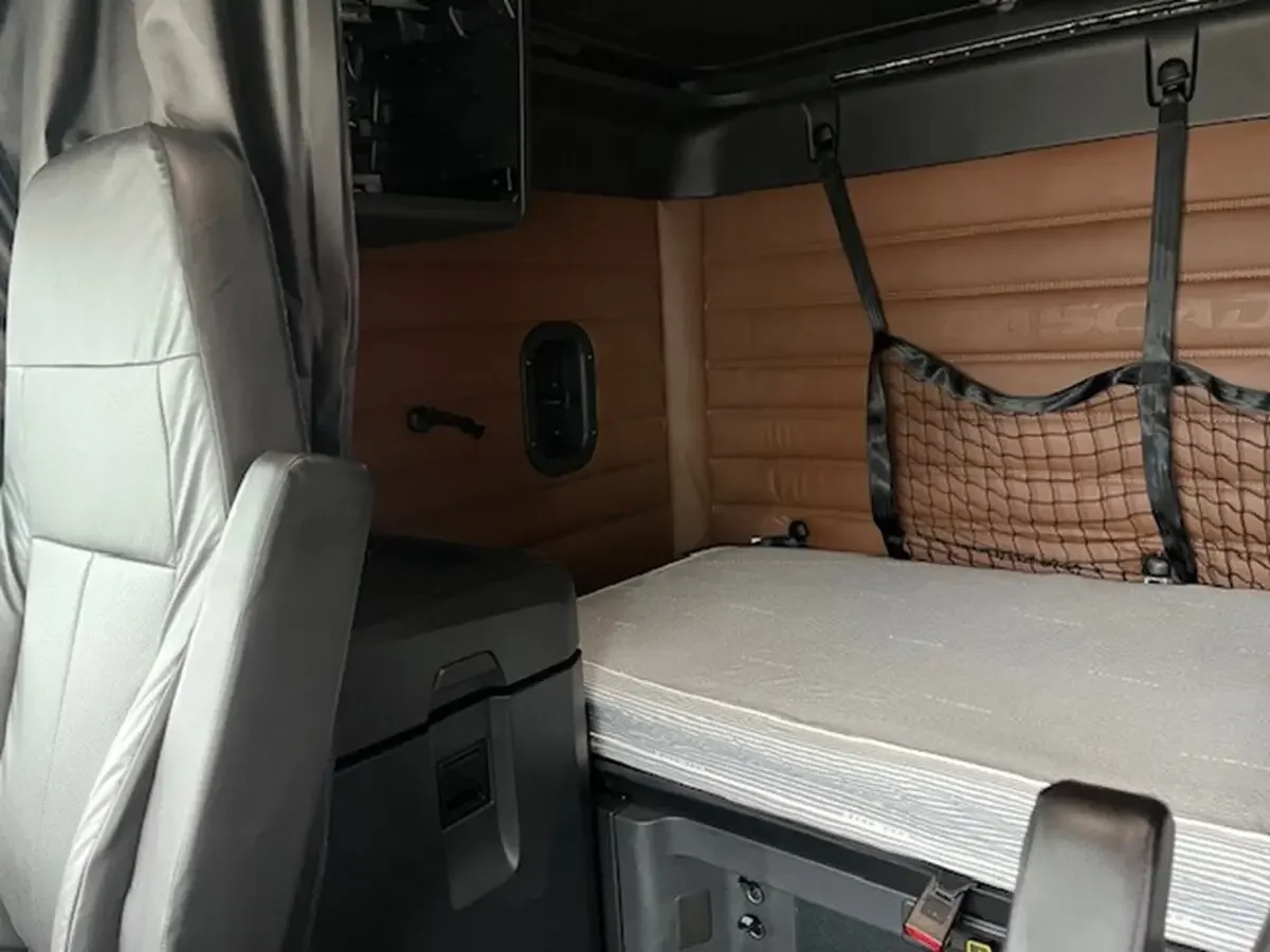 2026 Freightliner Cascadia - image 15