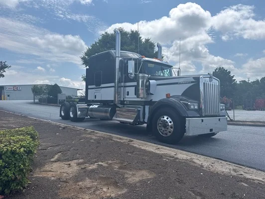 2027 Kenworth W900 in Mableton, GA