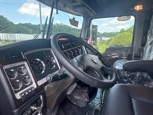 2027 Kenworth W900 in Mableton, GA — photo 3