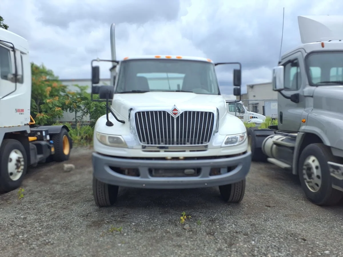 2018 International in Taylor, MI — photo 2