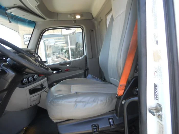 2020 Peterbilt 567 - image 6