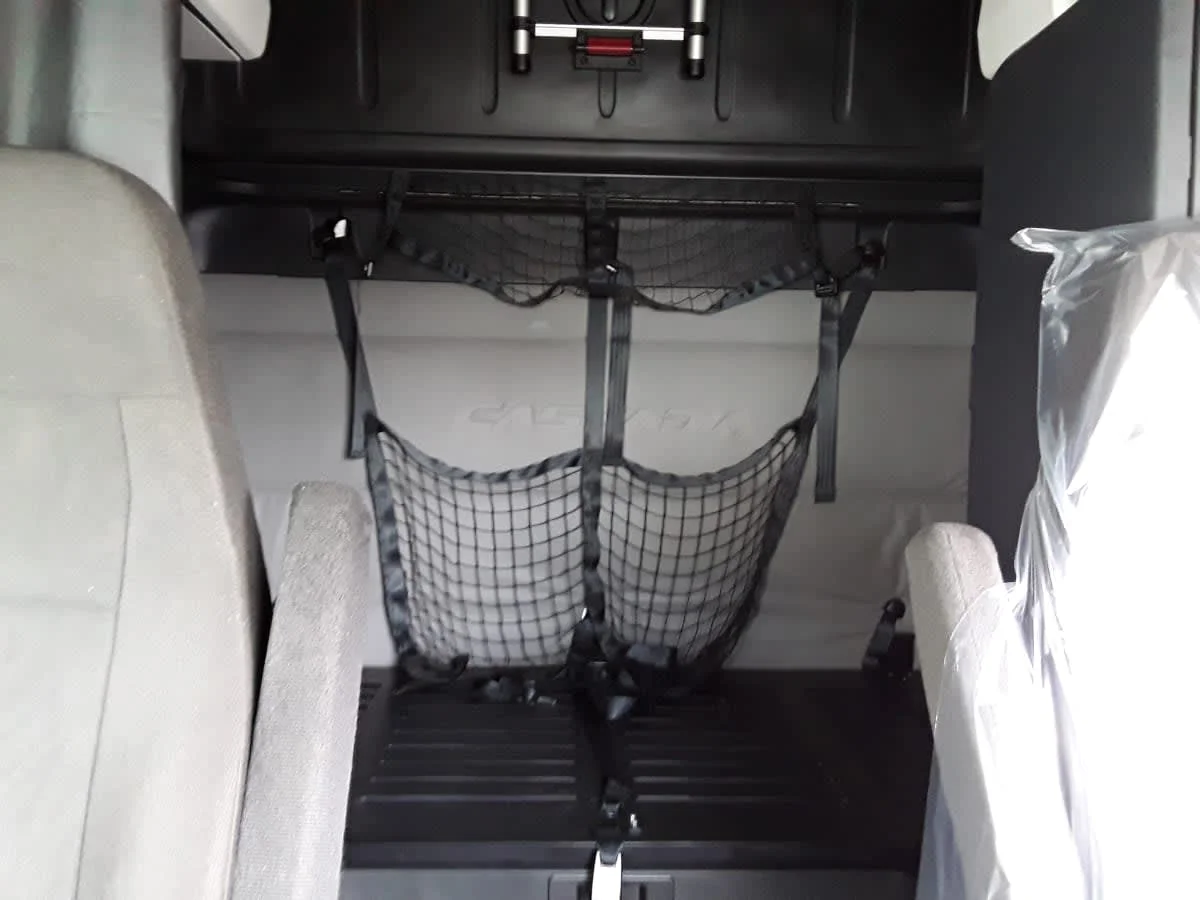 2021 Freightliner Cascadia - image 8