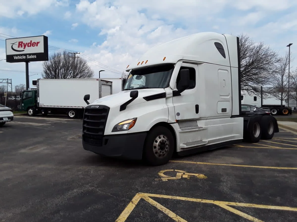 2021 Freightliner Cascadia in Bolingbrook, IL