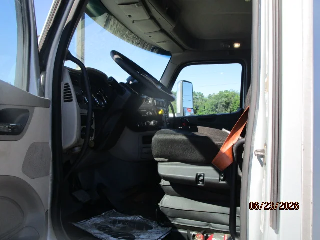 2019 Peterbilt 567 in Butler, PA — photo 9
